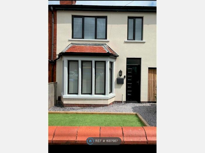 3 Bedroom Terraced House To Rent In Heathway Avenue, Blackpool, FY3