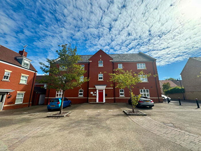 2 Bedroom Apartment To Rent In Phoenix Gardens, Oakhurst, Swindon, Wiltshire, SN25