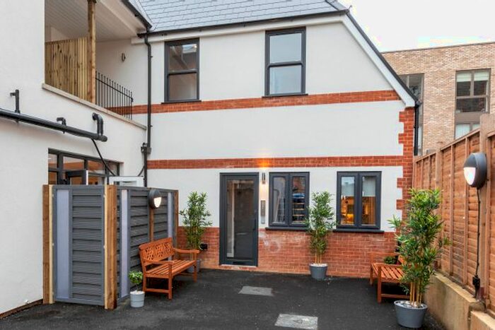 1 Bedroom Flat To Rent In Stafford Road, Wallington, SM6