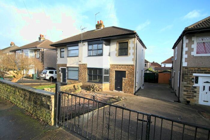 3 Bedroom Semi-Detached House To Rent In Leeds Road, Eccleshill, Bradford, BD2