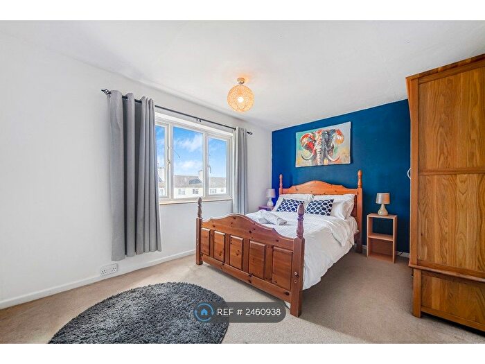 3 Bedroom Flat To Rent In Girdlestone Road, Oxford, OX3