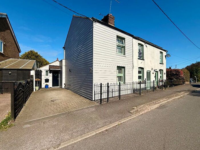 2 Bedroom End Of Terrace House For Sale In Harlington Road, Upper Sundon, Bedfordshire, LU3