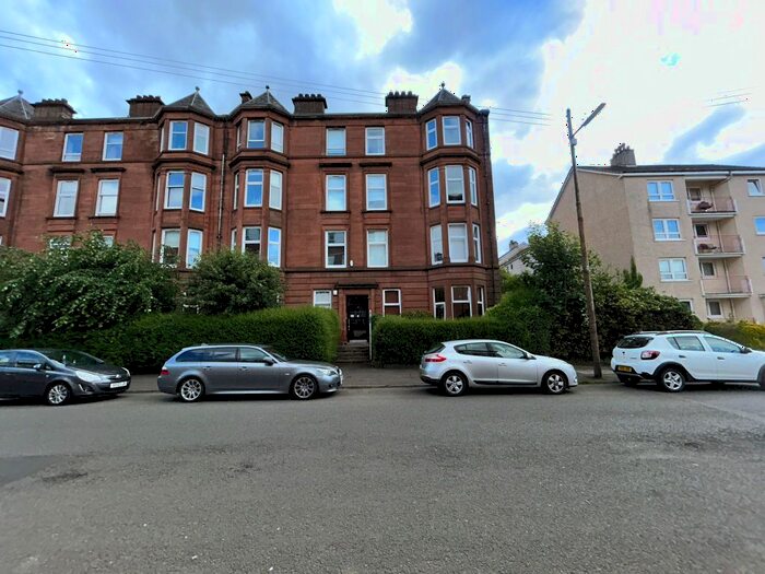 2 Bedroom Flat To Rent In Craigpark, Dennistoun, Glasgow, G31