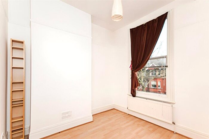 1 Bedroom Flat To Rent In Sackville Road, Hove, East Sussex, BN3