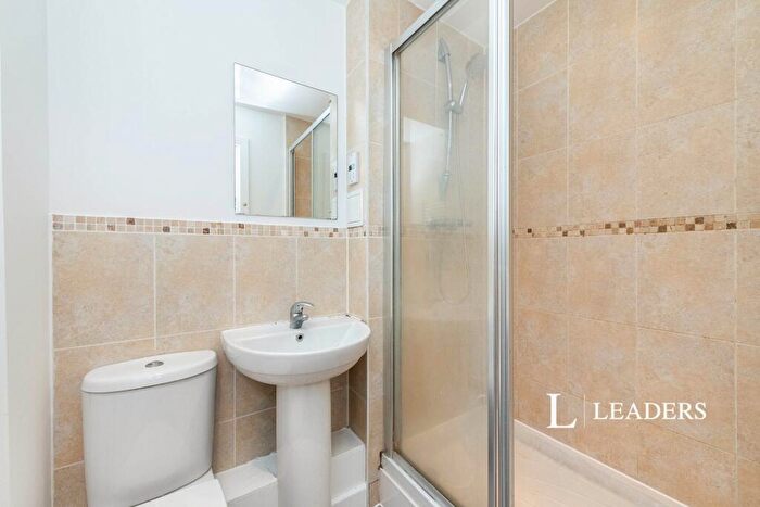 2 Bedroom Apartment To Rent In Reynolds Avenue, RH1