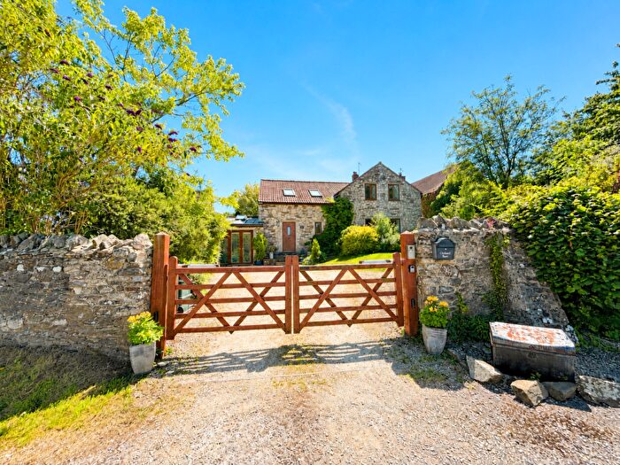 5 Bedroom Detached House For Sale In Cholwell Barn, Temple Cloud, Bristol, BS39