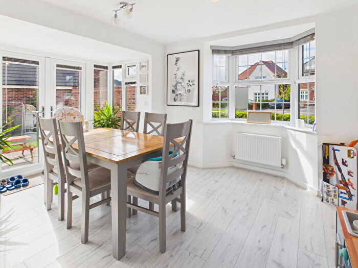 4 Bedroom Detached House For Sale In Reaseheath Way, Henhull, Nantwich, CW5 - Photo 6