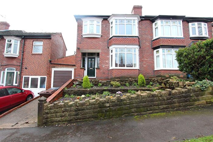 3 Bedroom Semi-Detached House To Rent In High Storrs Drive, Sheffield, S11