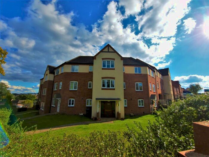 2 Bedroom Apartment To Rent In Bourn Avenue, Birmingham, B31