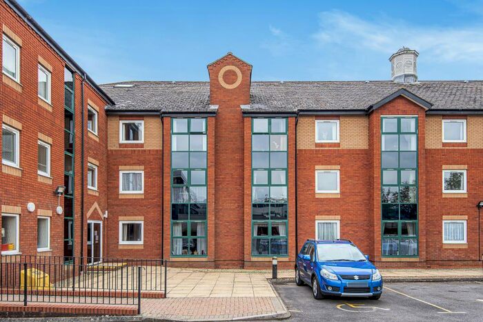 1 Bedroom Retirement Property To Rent In Spiceball Park Road, Banbury, OX16