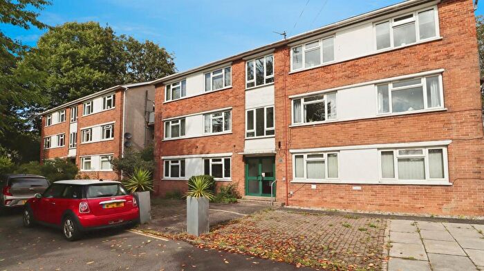 2 Bedroom Flat For Sale In Caer Wenallt, Cardiff, CF14