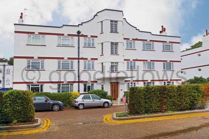 2 Bedroom Flat To Rent In Bushey Road, London, SW20