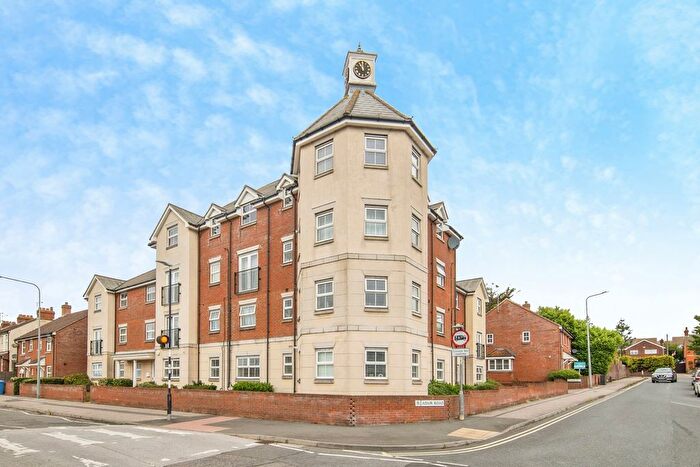 2 Bedroom Flat For Sale In Adair Road, Ipswich, Suffolk, IP1