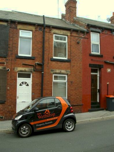 1 Bedroom Property To Rent In Aviary Mount, Leeds, LS12