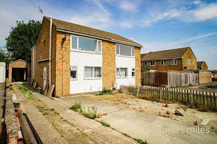 2 Bedroom Semi-Detached House For Sale In Swinburne Place, SN4