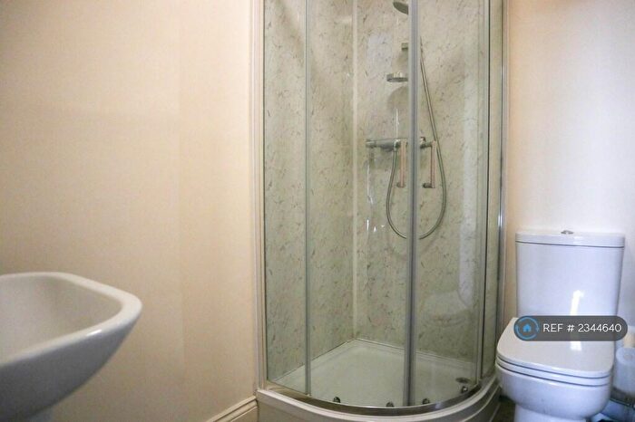 4 Bedroom Flat To Rent In Victoria Avenue, Leicester, LE2