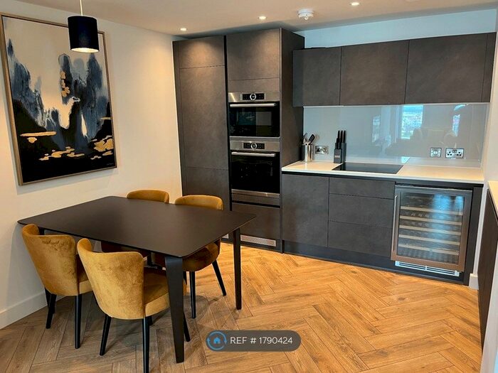 2 Bedroom Flat To Rent In Elizabeth Tower, Manchester, M15