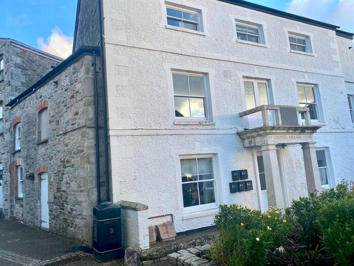 1 Bedroom Flat To Rent In Union Square, St. Columb, TR9