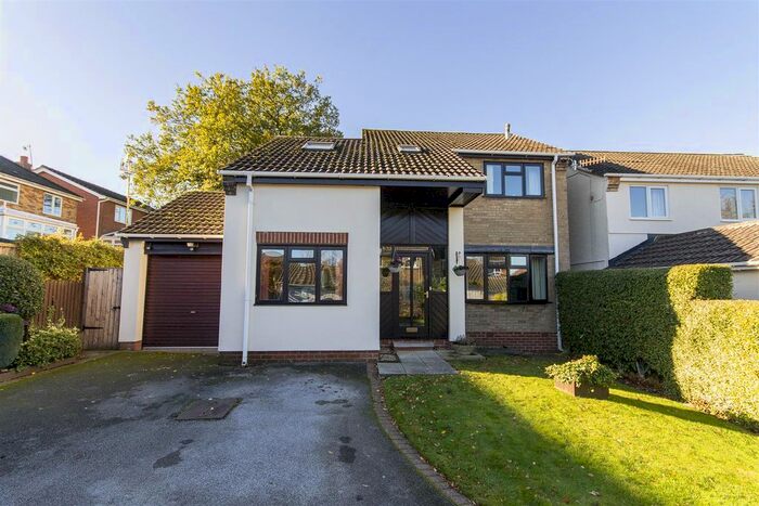 4 Bedroom Detached House For Sale In Landon Close, Walton, Chesterfield, S42