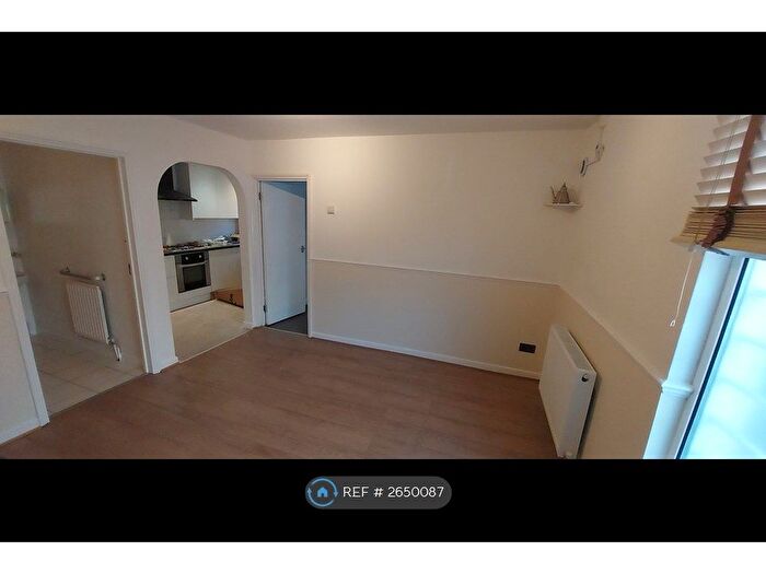 1 Bedroom Flat To Rent In High Street, London, SE20