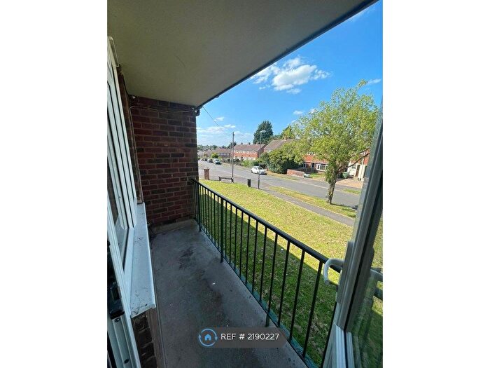 2 Bedroom Flat To Rent In Bromwich Road, Hillmorton, Rugby, CV21