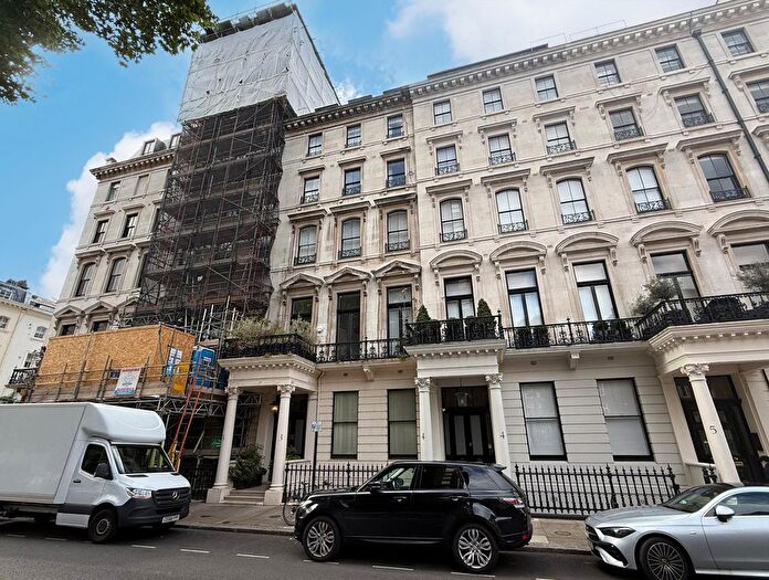 1 Bedroom Property For Sale In A Ennismore Gardens, Knightsbridge, London, SW7