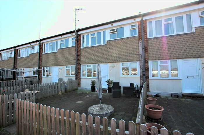 3 Bedroom Flat To Rent In Churchill Parade, The Street, Rustington, Littlehampton, West Sussex, BN16