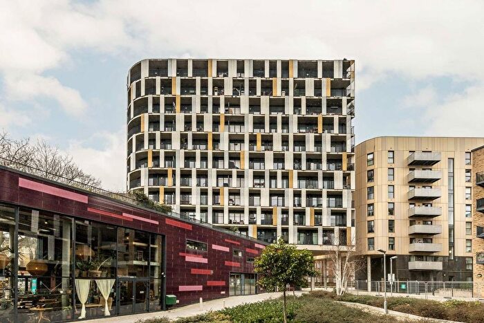 1 Bedroom Flat To Rent In Atkins Square, London, E8