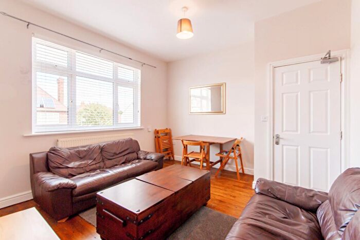5 Bedroom House To Rent In A Trent Boulevard, West Bridgford, Nottingham, NG2