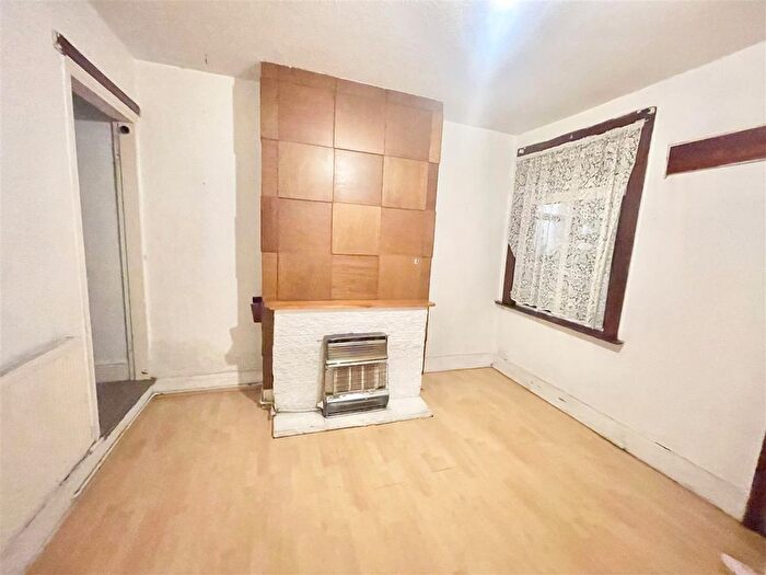 2 Bedroom Terraced House To Rent In St. Thomas Road, Coventry, CV6