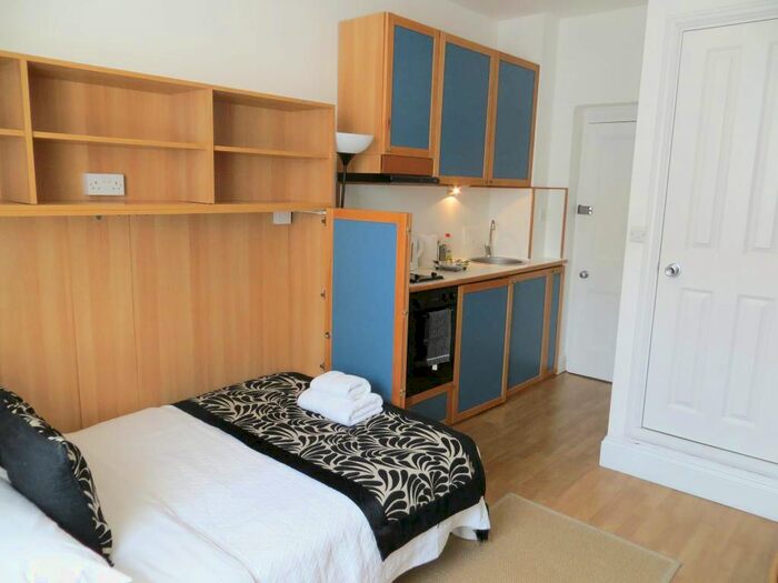 Studio To Rent In Fulham Palace Road, Hammersmith, London, W6