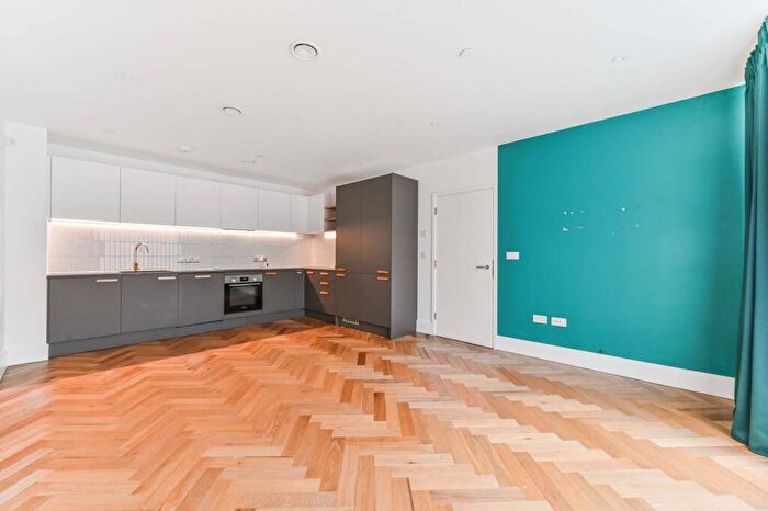 3 Bedroom Terraced House For Sale In Marston Way, Upper Norwood, London, SE19