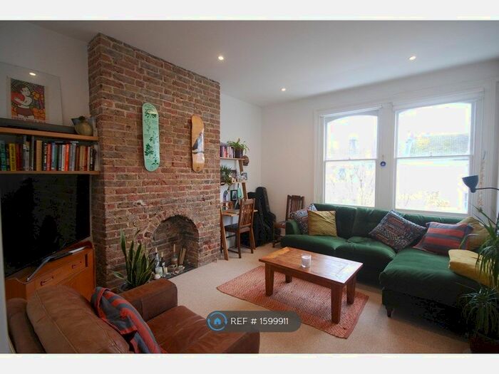 2 Bedroom Flat To Rent In Westbourne Villas, Hove, BN3