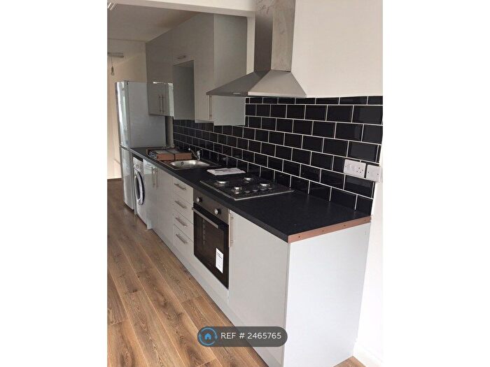 1 Bedroom Flat To Rent In Carlton Parade, Orpington, BR6