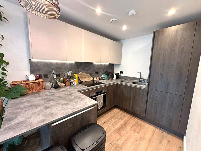 2 Bedroom Apartment To Rent In The Barker, Snow Hill Wharf, Shadwell Street, Birmingham, B4