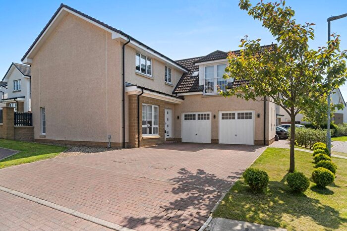 5 Bedroom Detached House For Sale In Hazel Walk, Perceton, Irvine, KA11