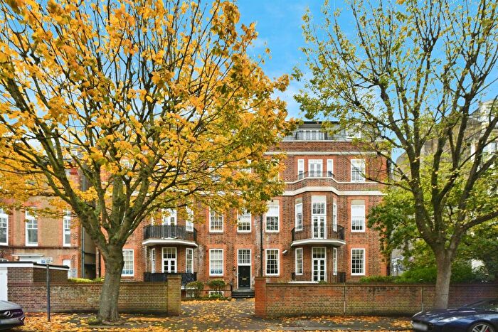 1 Bedroom Apartment For Sale In Rochester Gardens, Hove, BN3