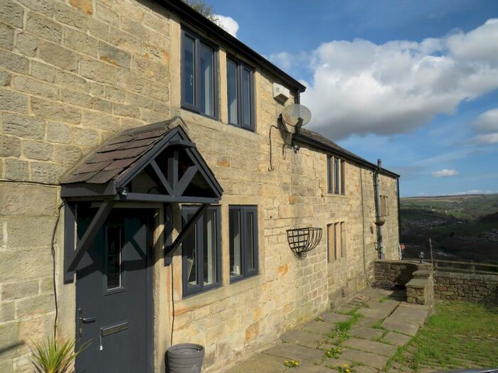 5 Bedroom House To Rent In Row Lane, Sowerby, Halifax, HX6