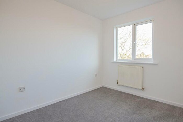 3 Bedroom Terraced House For Sale In Lowry Close, Corby, NN18