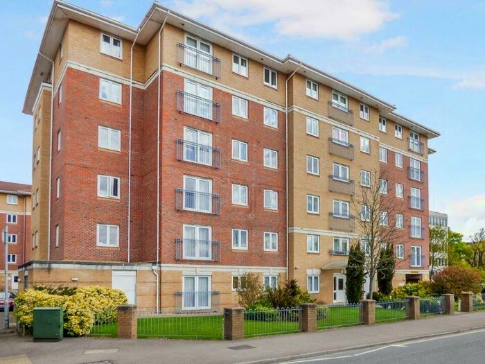 1 Bedroom Apartment To Rent In Chapter House, Farnborough, GU14