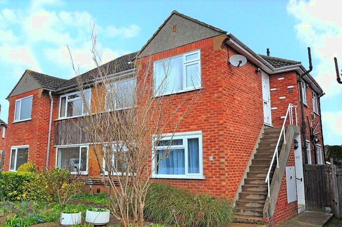 2 Bedroom Maisonette To Rent In Collier Close, Maidenhead, Berkshire, SL6