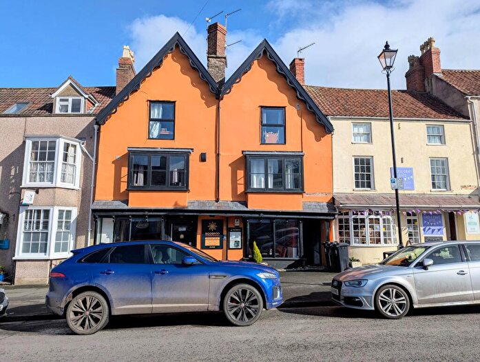 1 Bedroom Apartment To Rent In Castle Street, Thornbury, Bristol, BS35