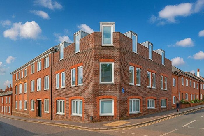 2 Bedroom Apartment For Sale In Lower Dagnall Street, St. Albans, AL3