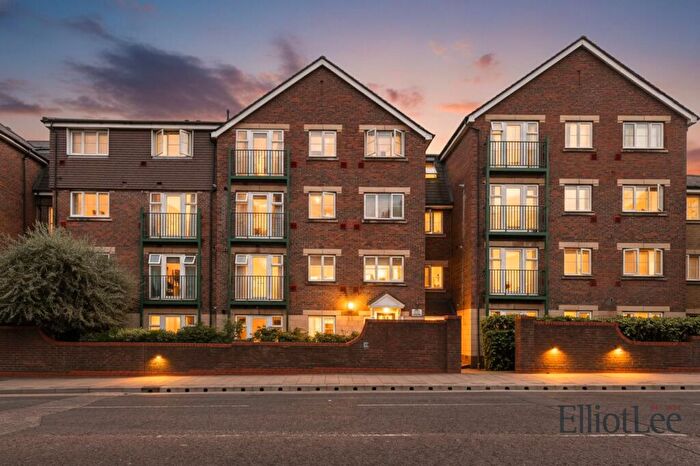 2 Bedroom Flat For Sale In Sheepcote Road, Harrow, HA1