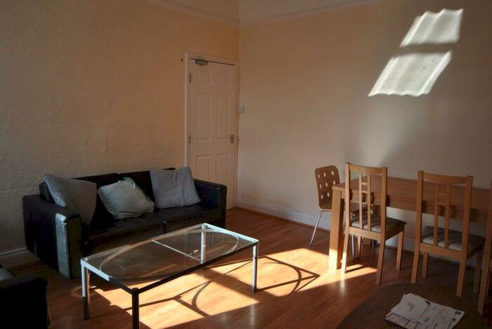 4 Bedroom Property To Rent In Newlands Road, Newcastle Upon Tyne, NE2