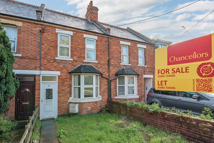 4 Bedroom Terraced House To Rent In West Way, Botley, OX2