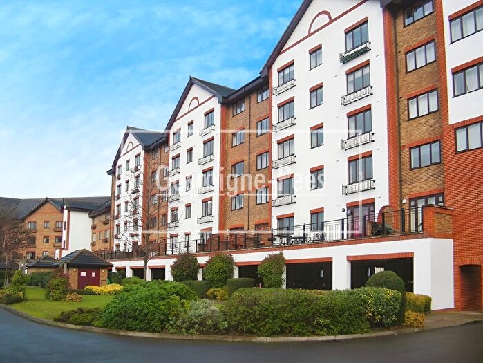2 Bedroom Flat To Rent In Regents Court, Kingston Upon Thames, KT2
