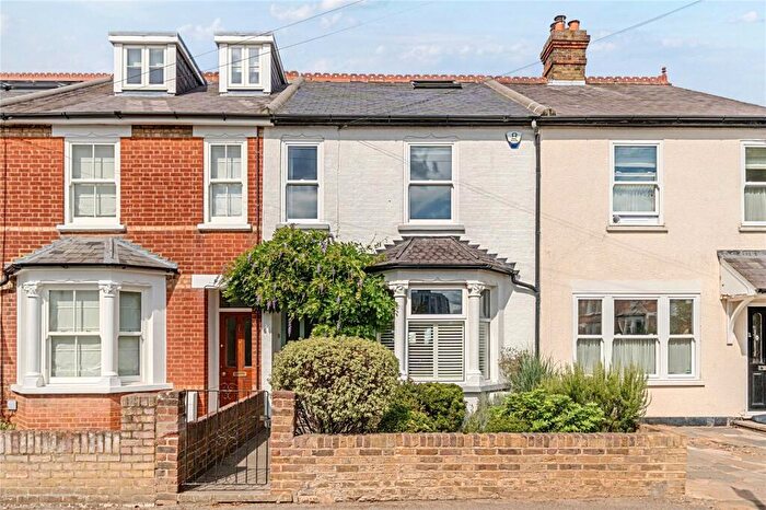 5 Bedroom Terraced House For Sale In Harvey Road, Walton-On-Thames, KT12