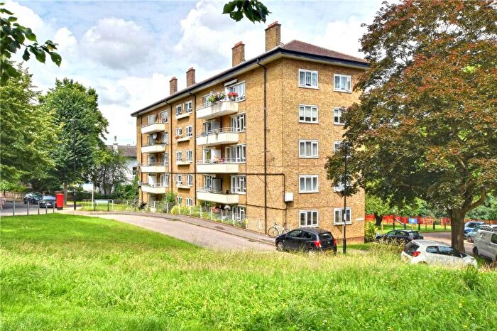 2 Bedroom Apartment For Sale In Prendergast Road, Blackheath, London, SE3
