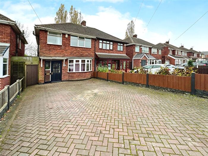 3 Bedroom Semi-Detached House To Rent In March End Road, Wolverhampton, West Midlands, WV11